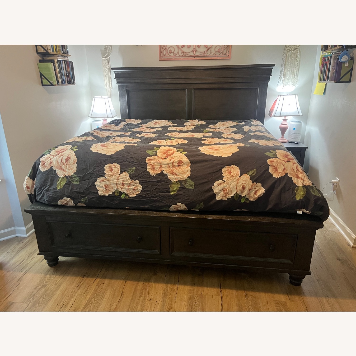 Lake Town Gray 3 Pc King Panel Bed with Storage - image-6