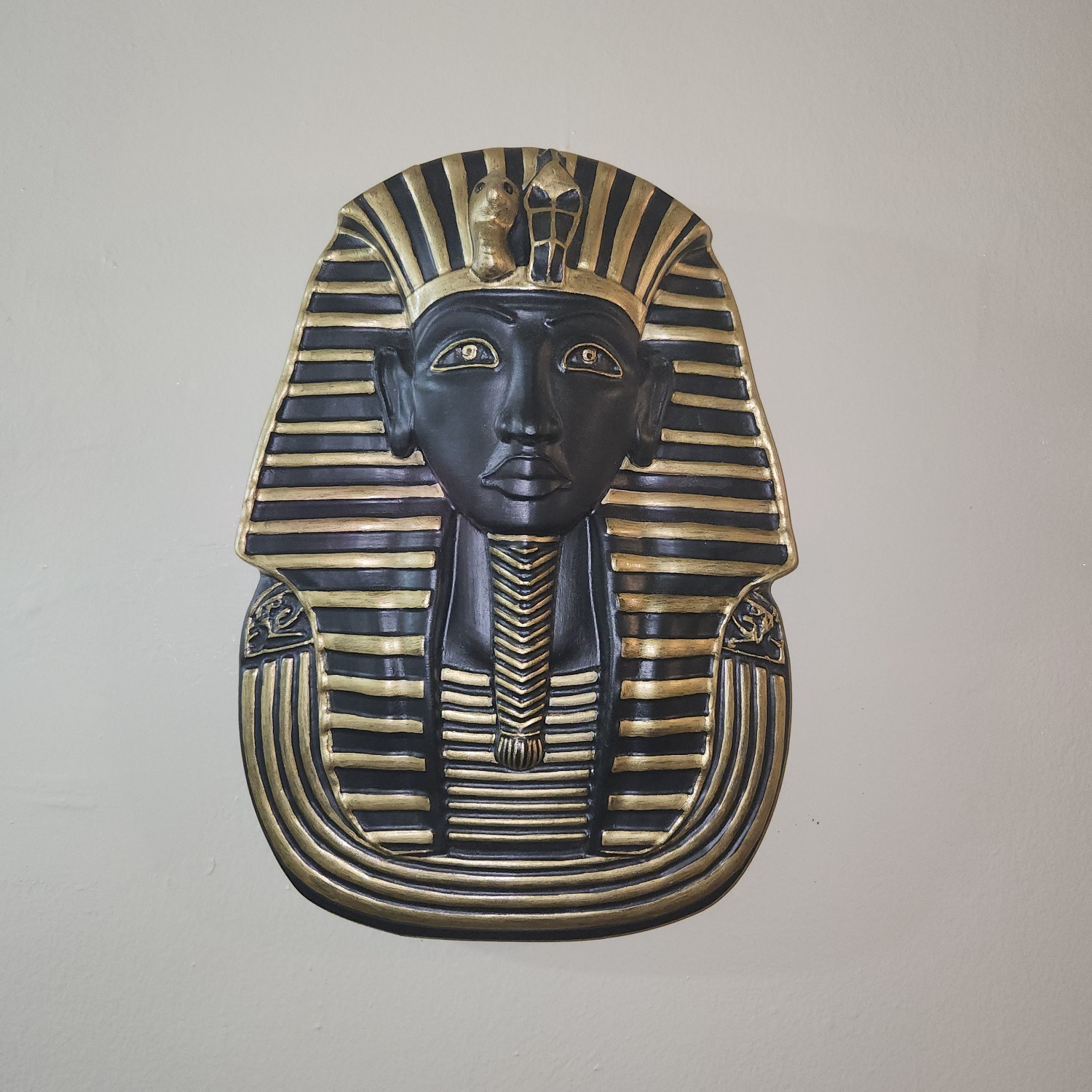 Black and Gold King Tutankhamun - image-7