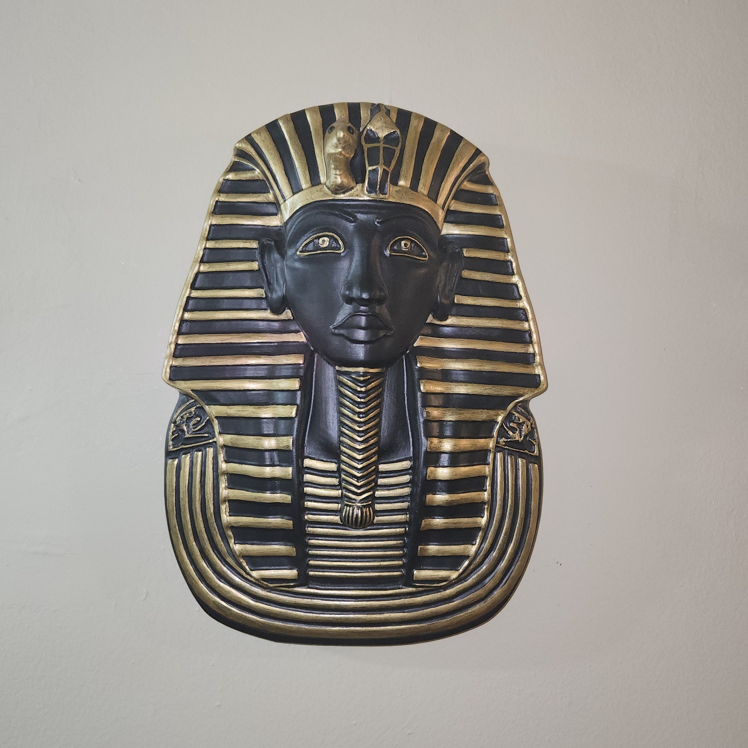 Black and Gold King Tutankhamun - image-2