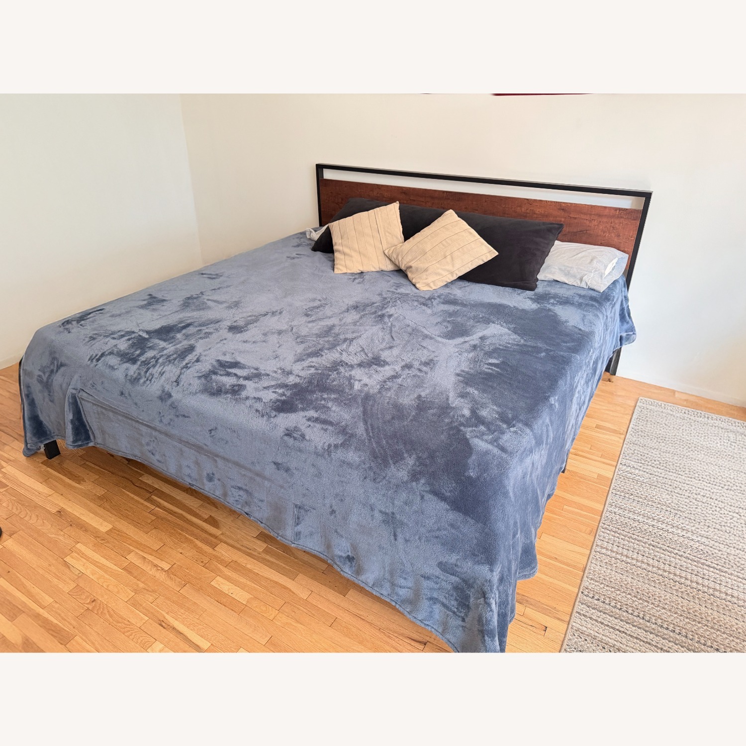 SHA CERLIN 14 Inch King Size Metal Platform Bed Frame - image-1