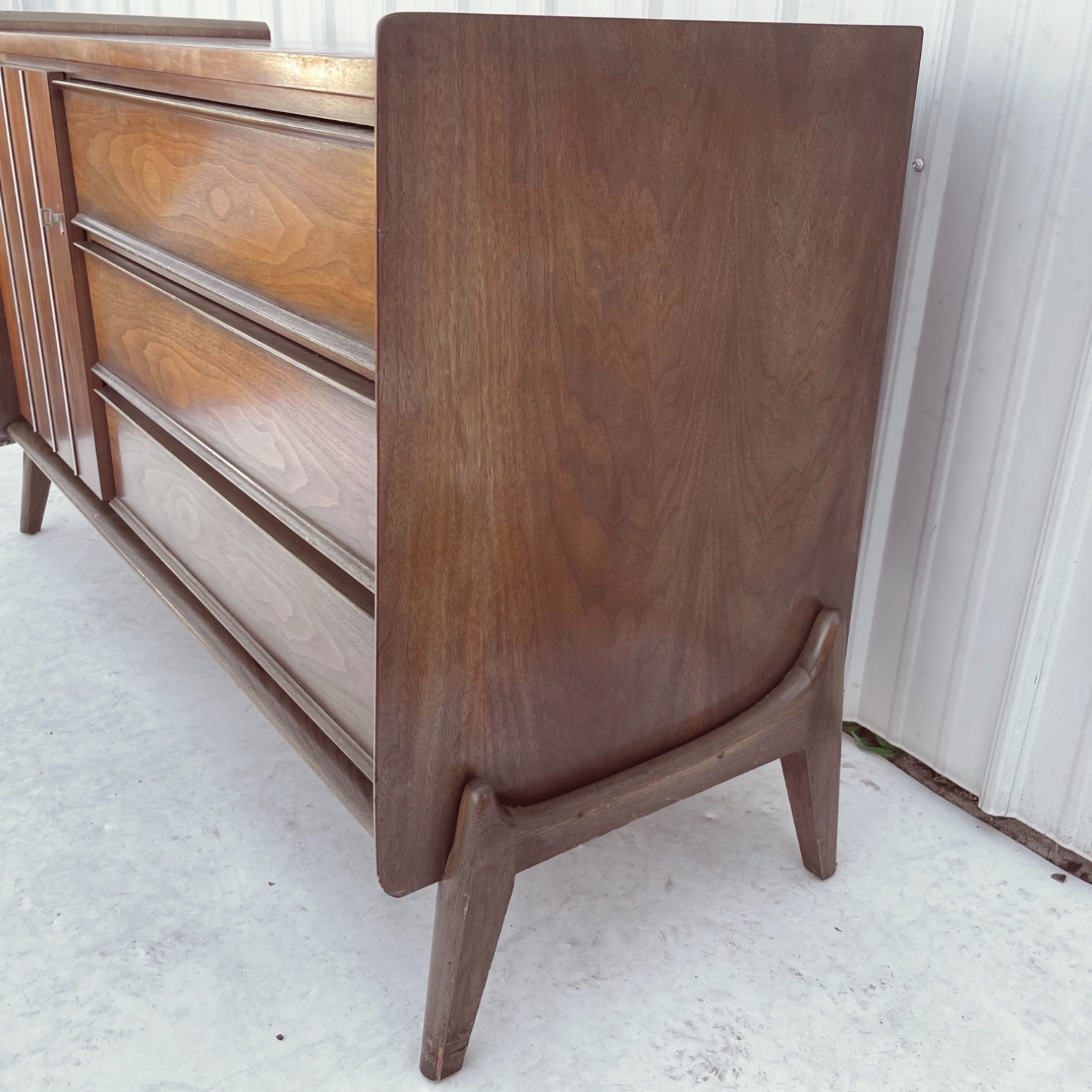 Mid-Century Dresser by United Furniture - image-9