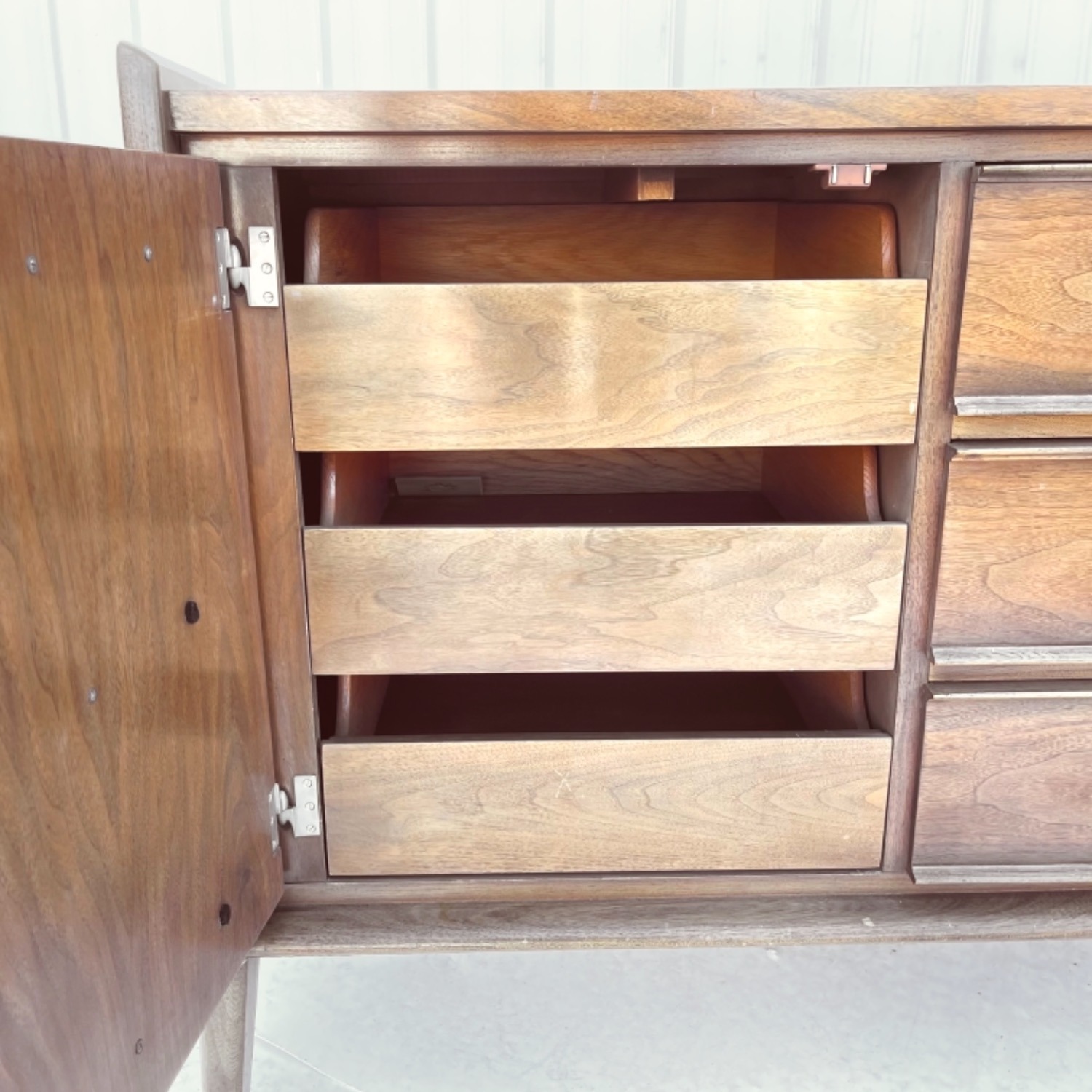 Mid-Century Dresser by United Furniture - image-21