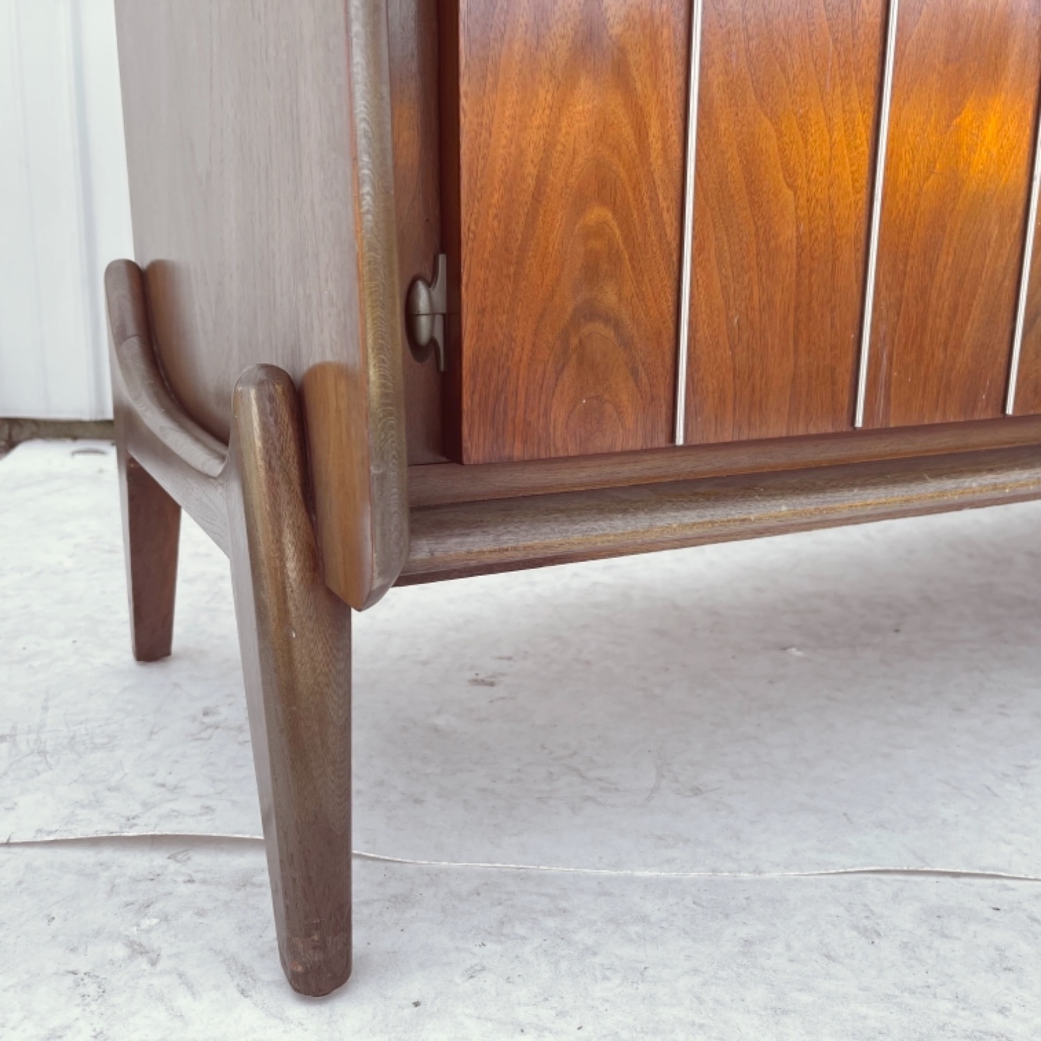 Mid-Century Dresser by United Furniture - image-17