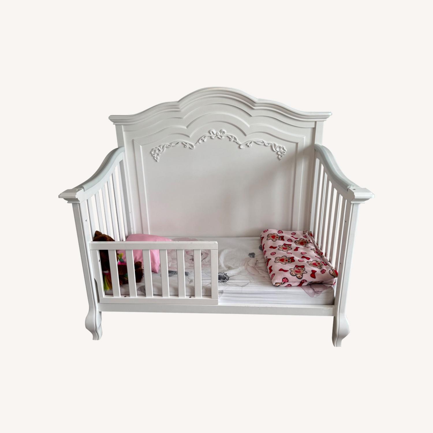 Buy Buy Baby Evolur Aurora 5 in 1 Convertible Crib - image-0