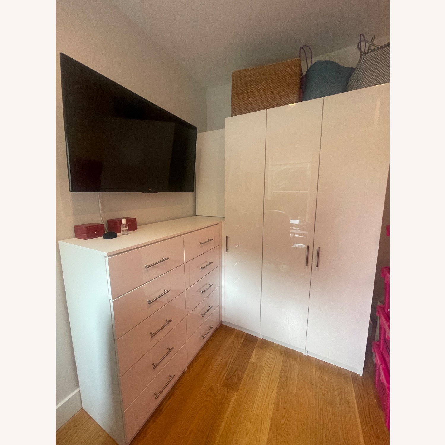 Taylor Made Custom Wardrobe Unit White - image-1