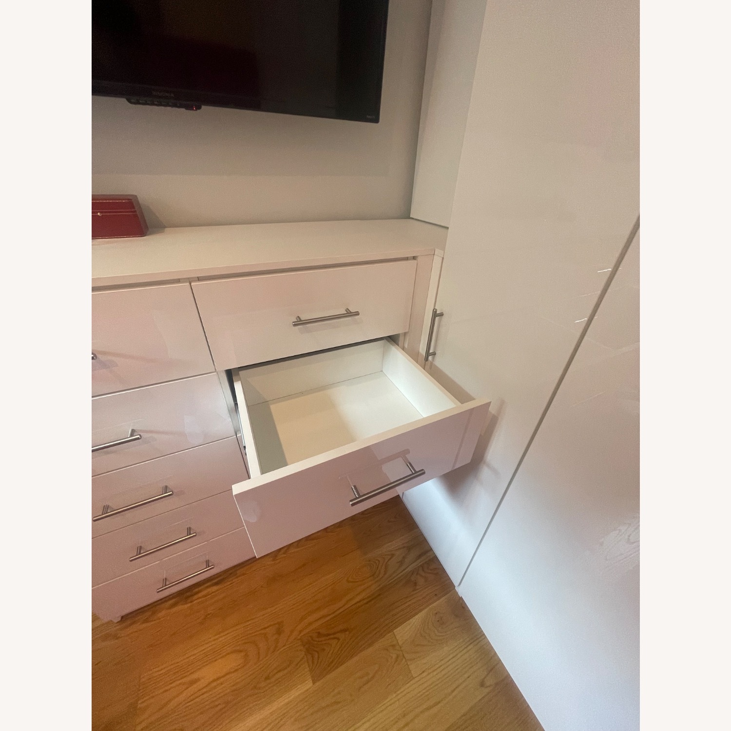 Taylor Made Custom Wardrobe Unit White - image-3