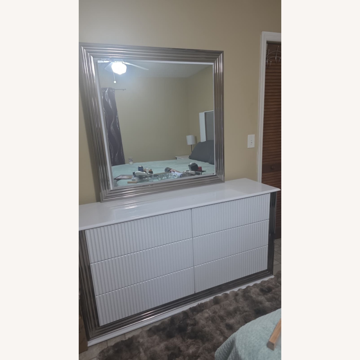 Kane's King Bed - image-4