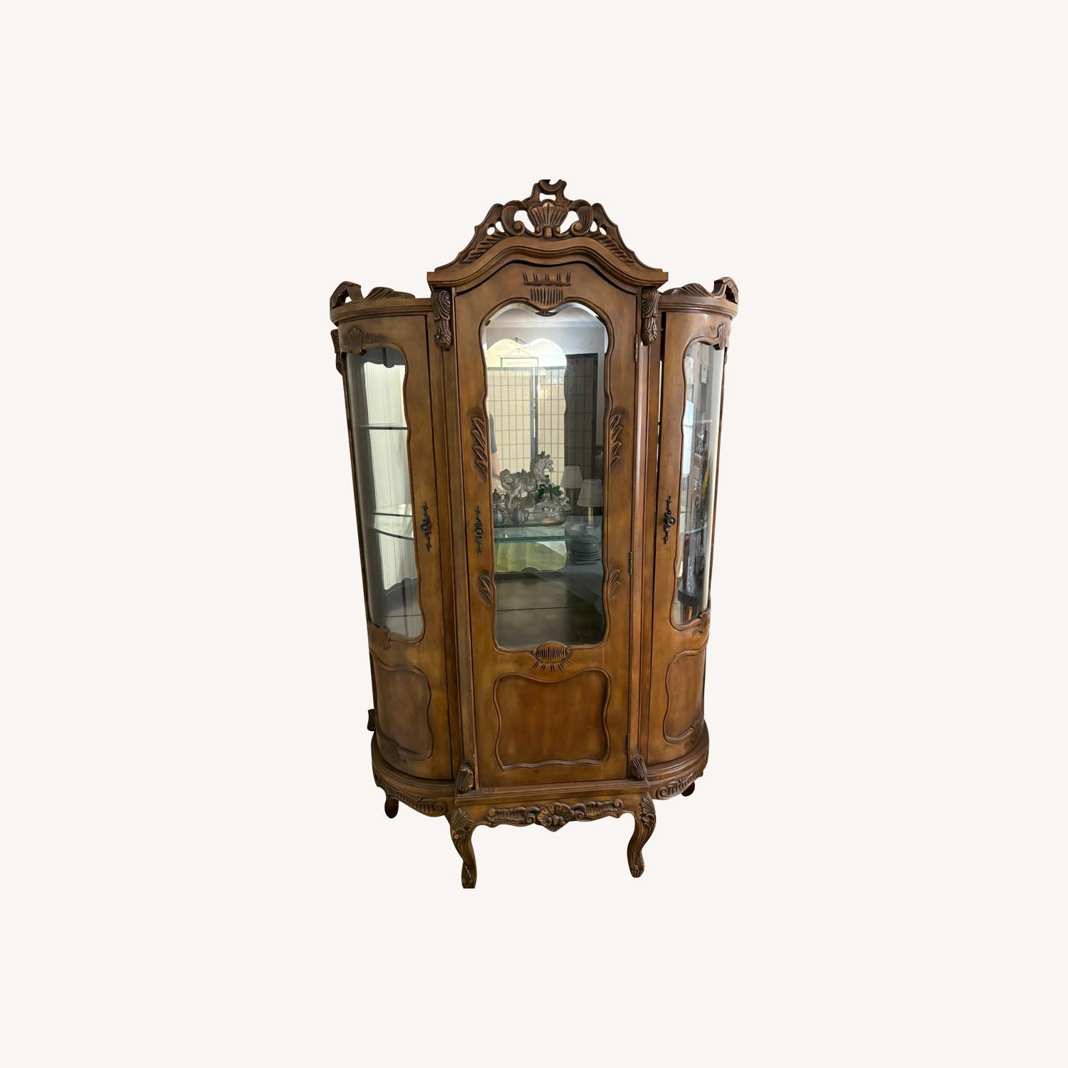 Dining Display Case - image-0