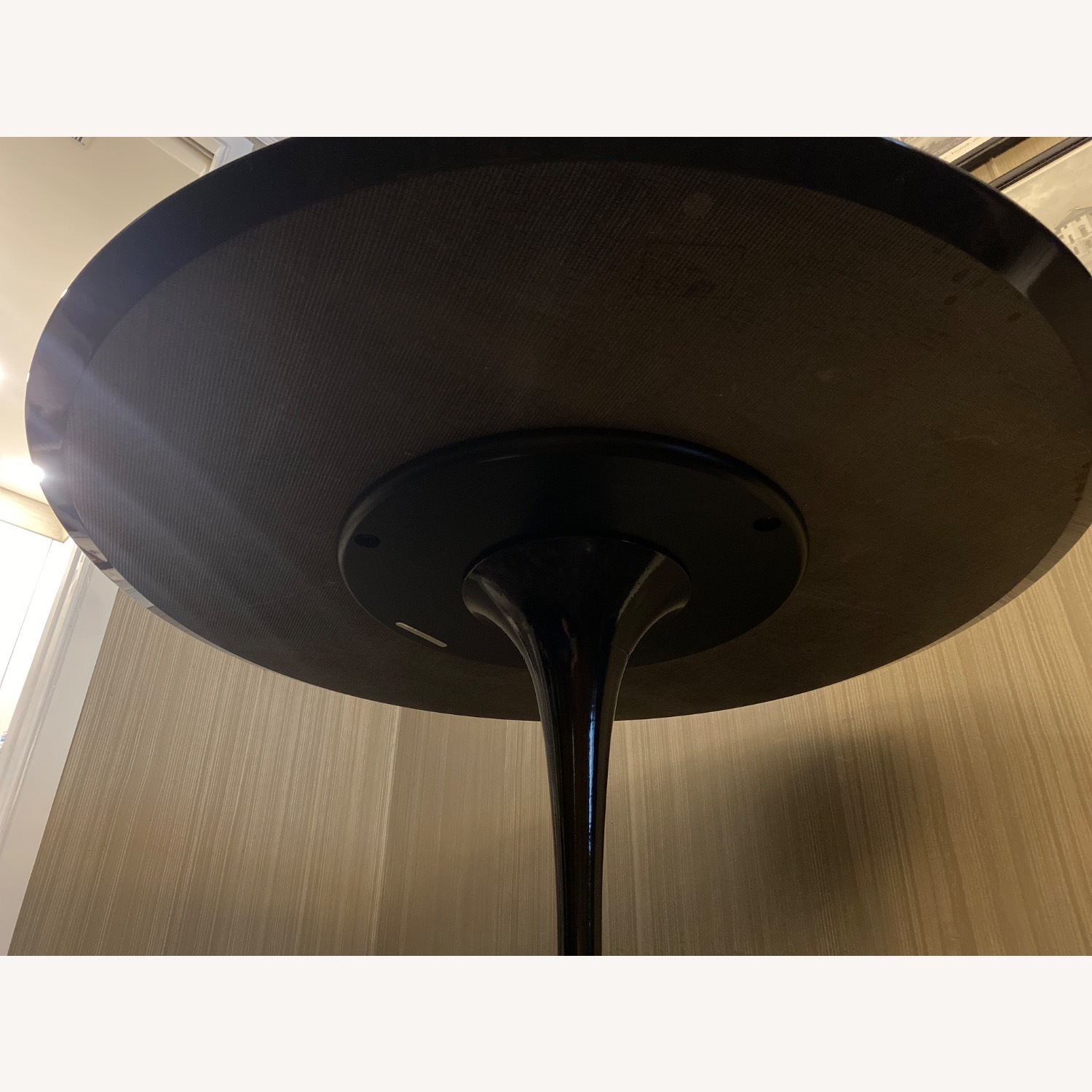 42” Knoll Black Marble Saarinen Table - image-3