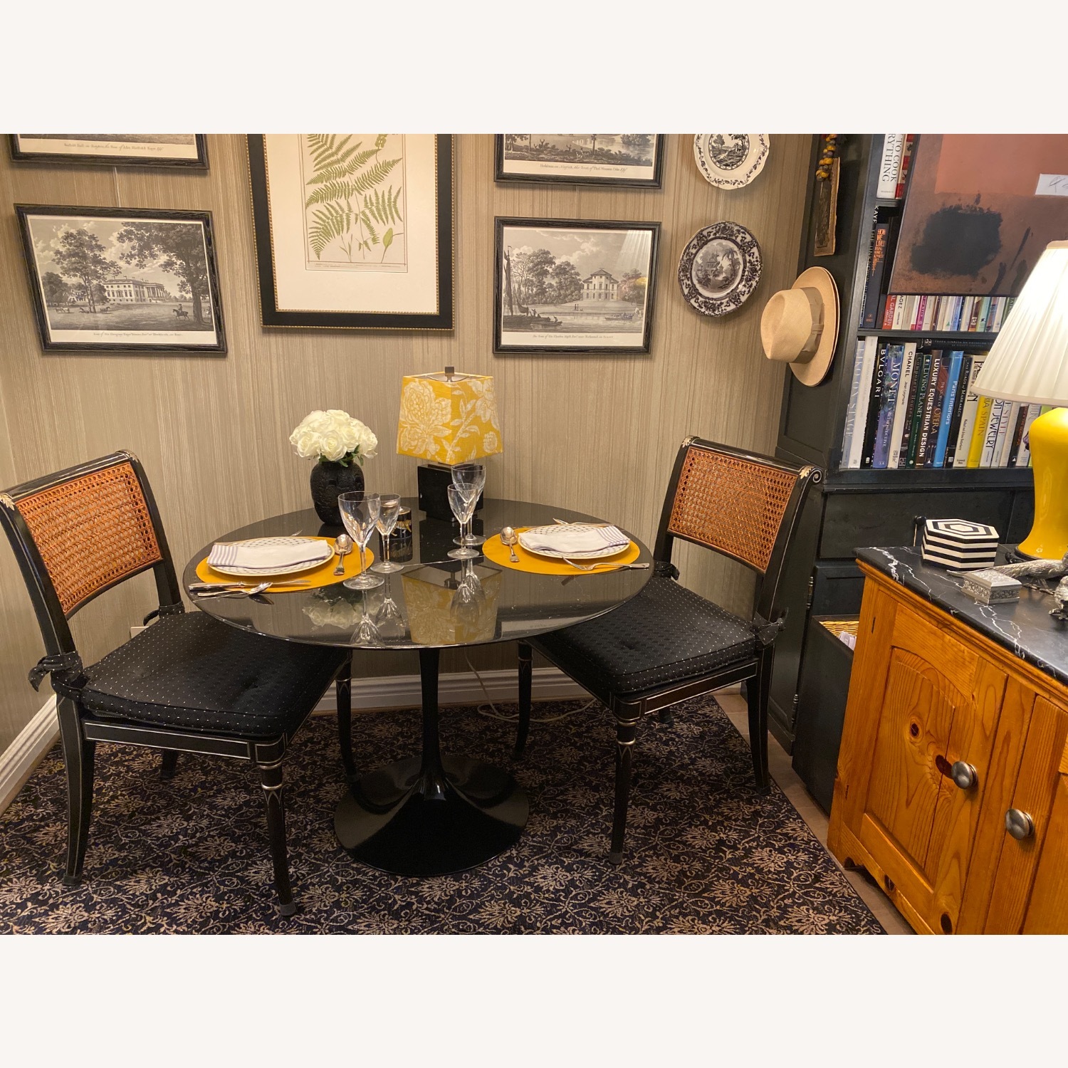 42” Knoll Black Marble Saarinen Table - image-4