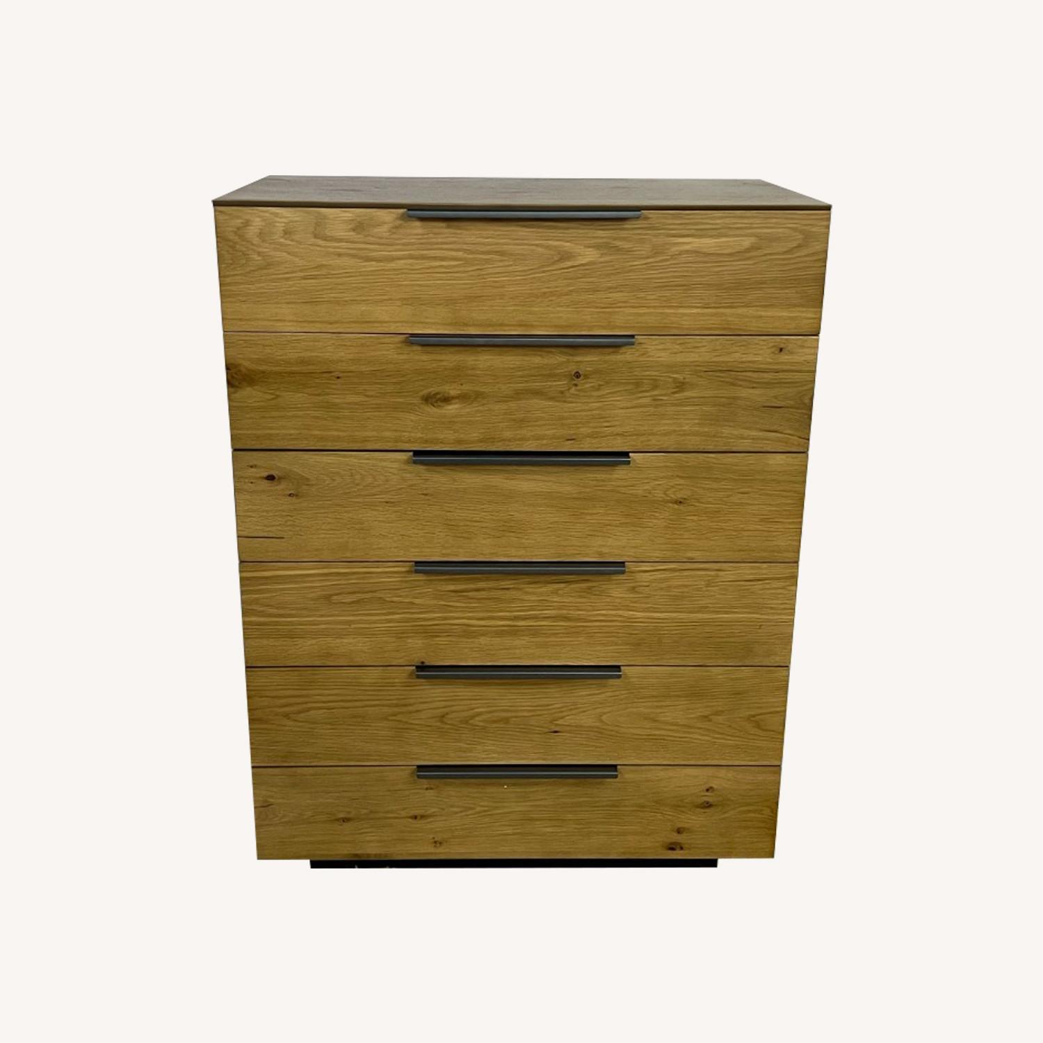 Fernish Croft 6-drawer Dresser - image-0