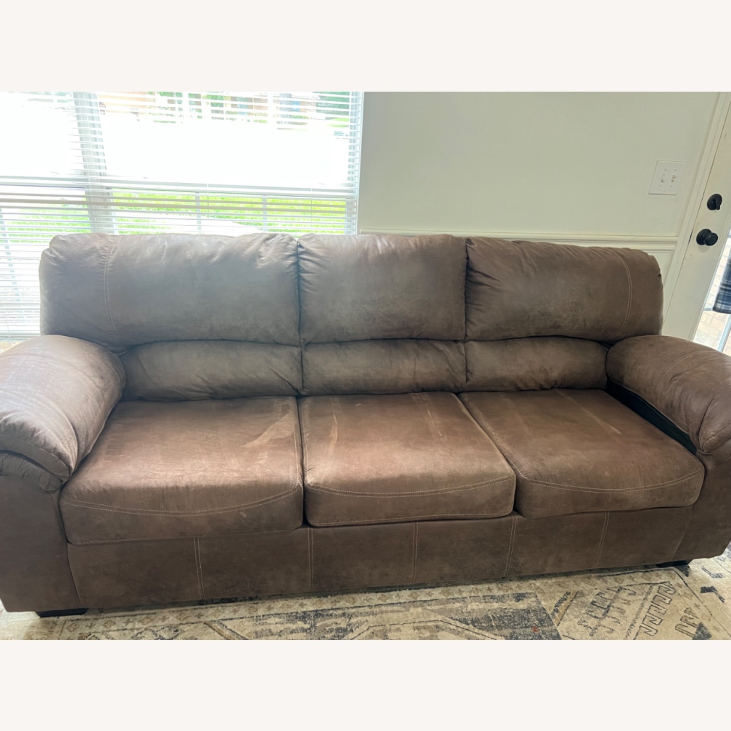 Bladen Sofa - image-1