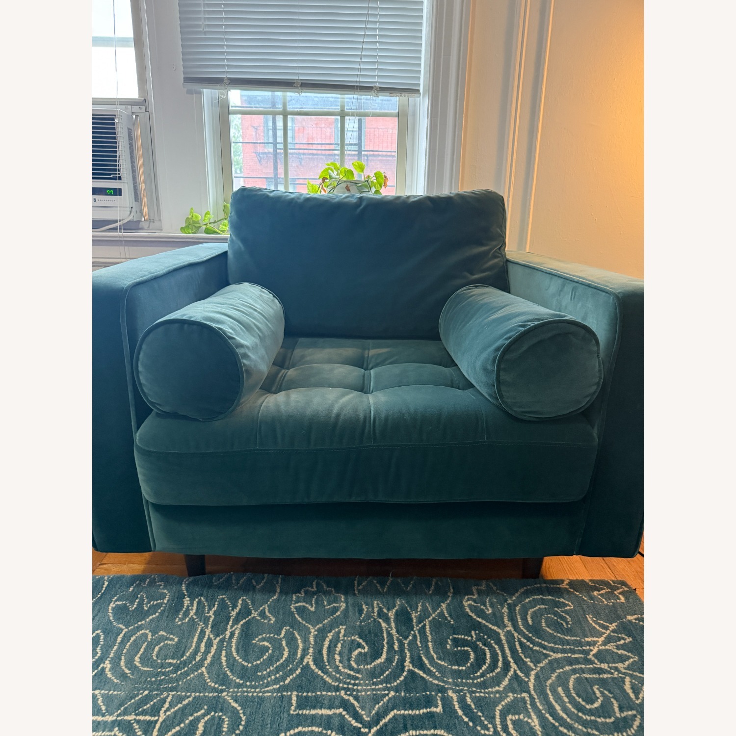 Sven 42" Tufted Velvet Lounge Chair - image-1