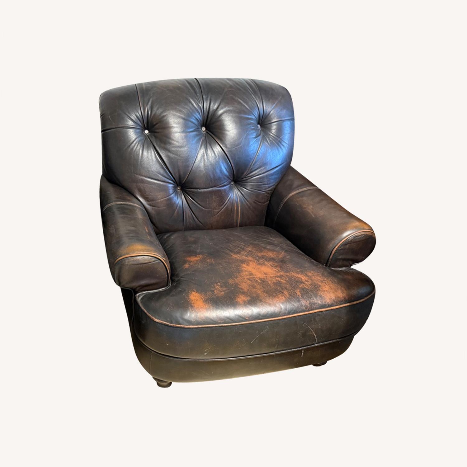 Oversized Chairs - image-0