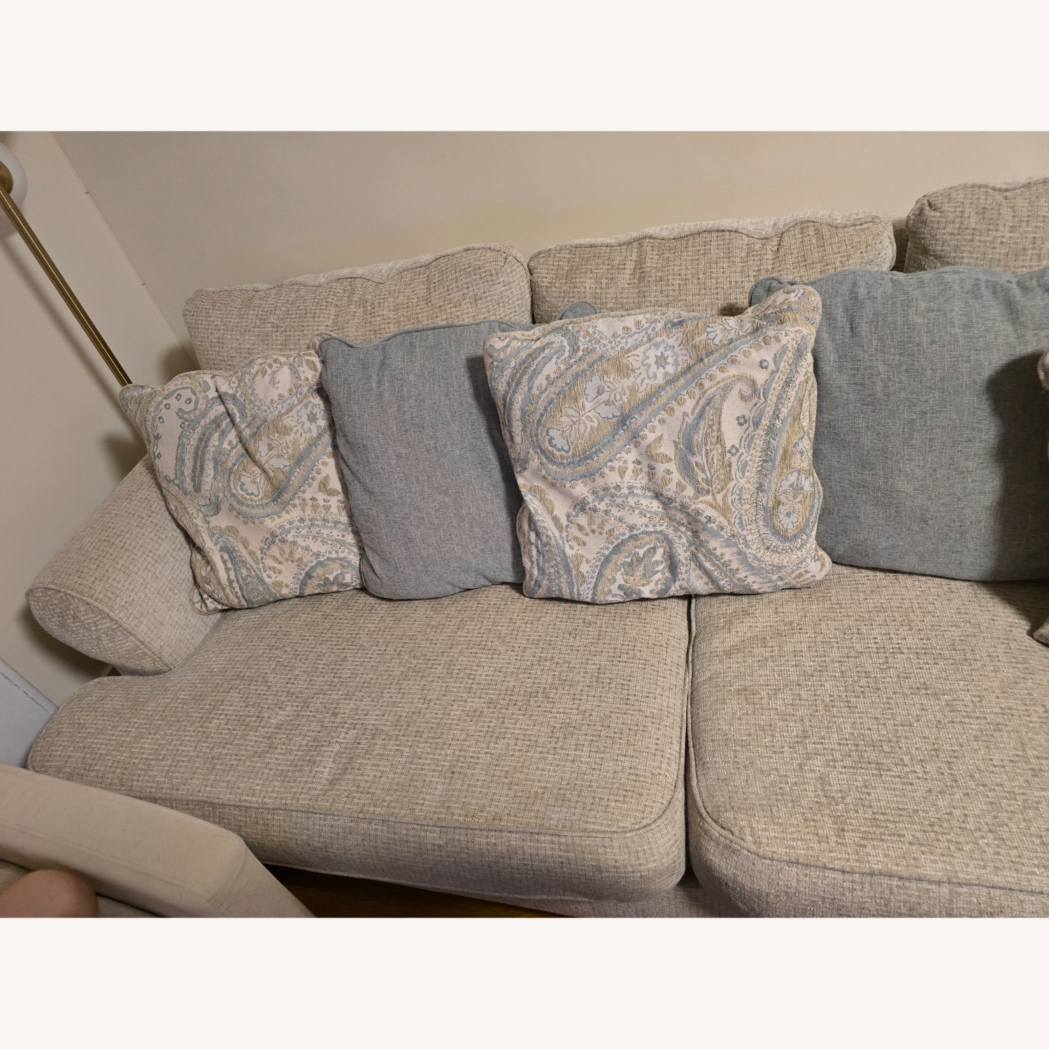 Ashley Furniture Monaghan 3 Seater Sofa - image-5