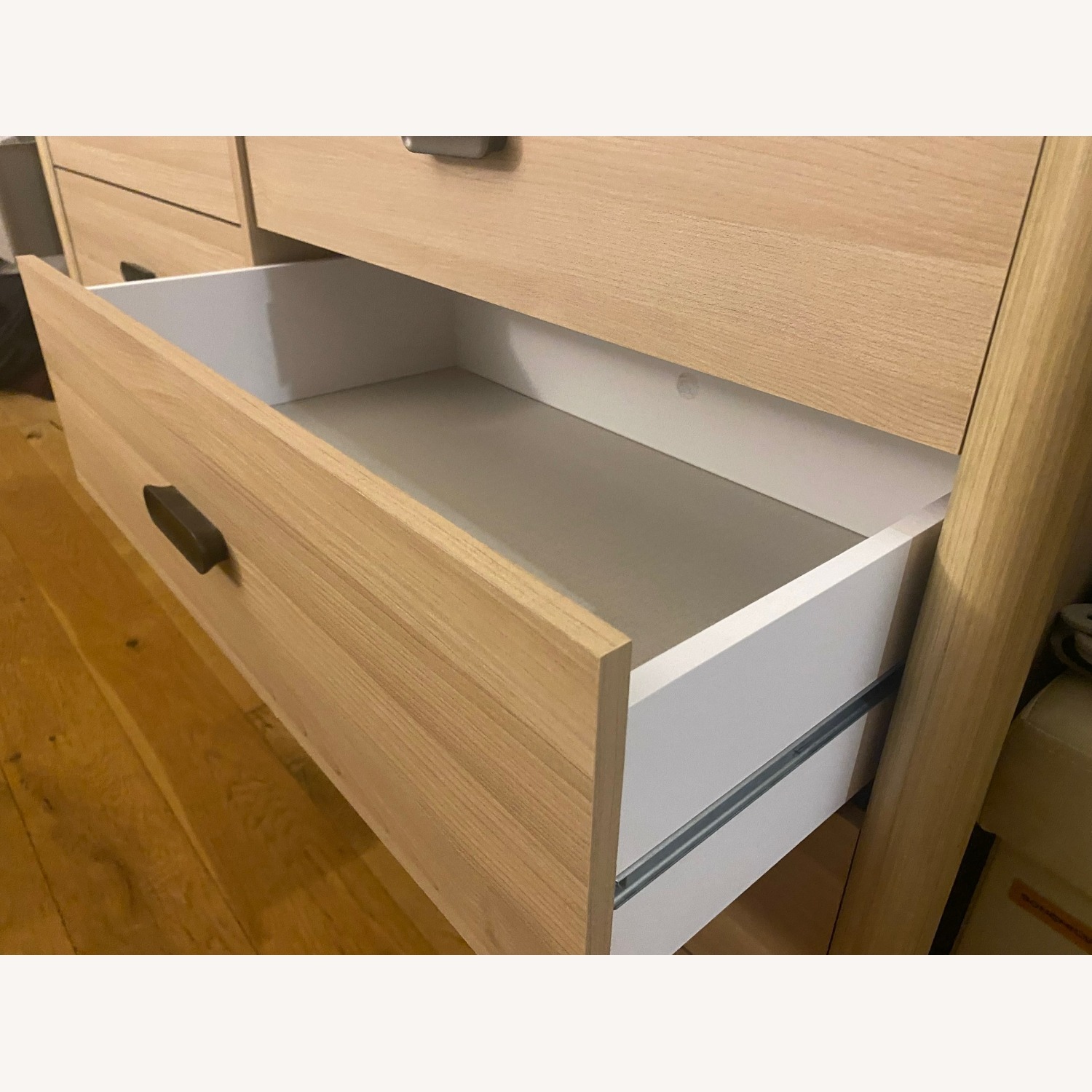 Signature Design by Ashley Cabinella Casual 6-Drawer Dresser - image-3