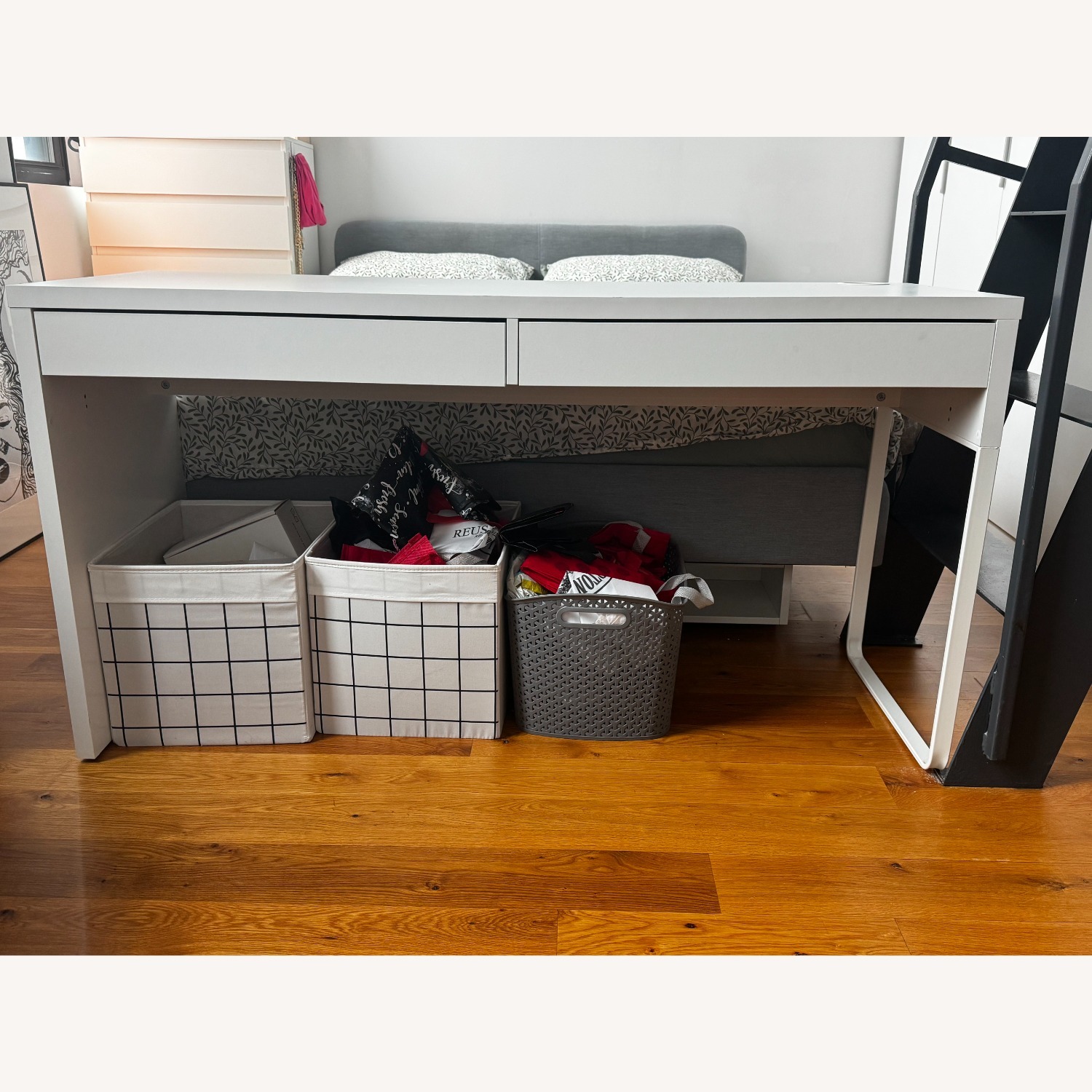 IKEA MICKE Office Desk White - image-4
