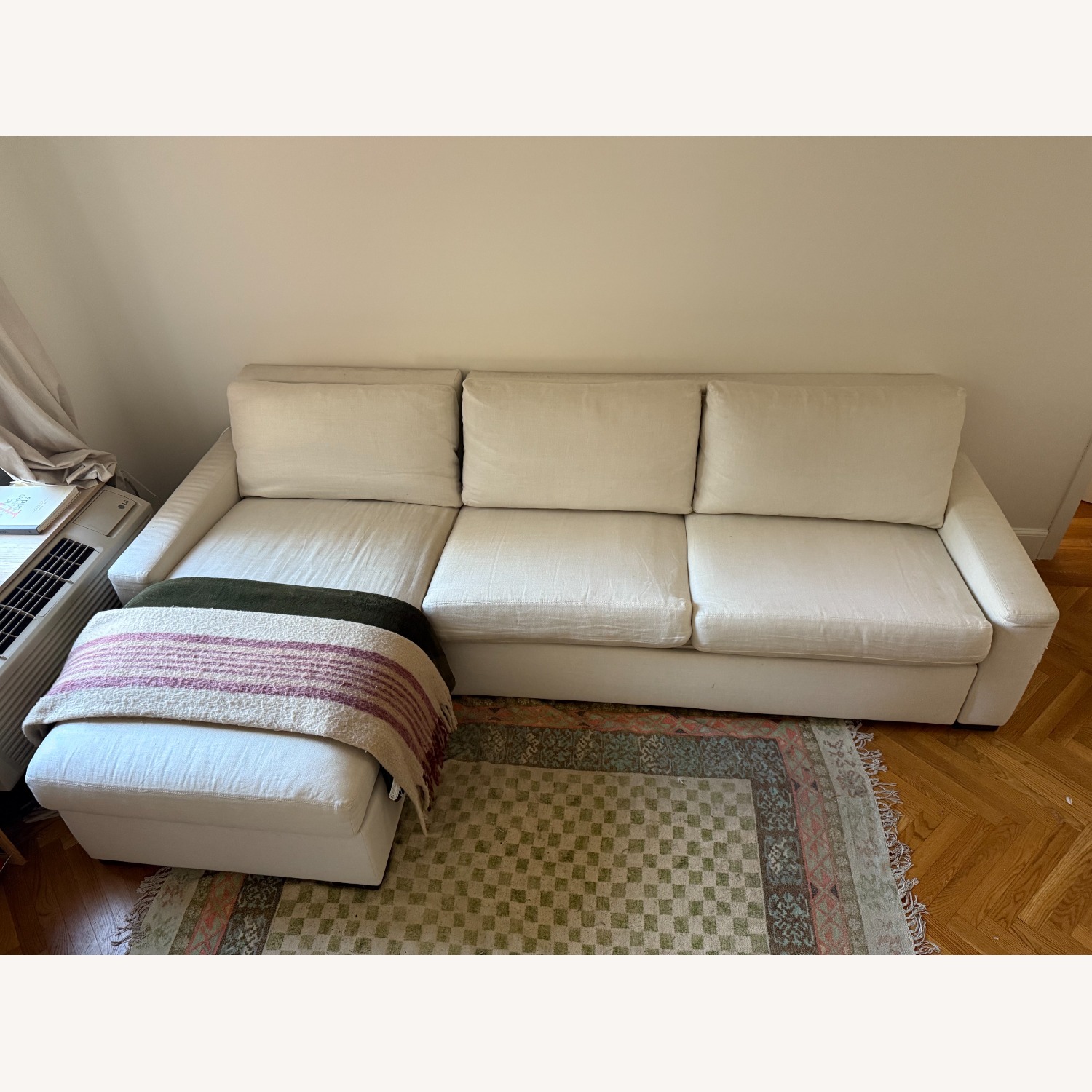 RH Left-Arm Sectional, Queen Sized Sleeper - image-2