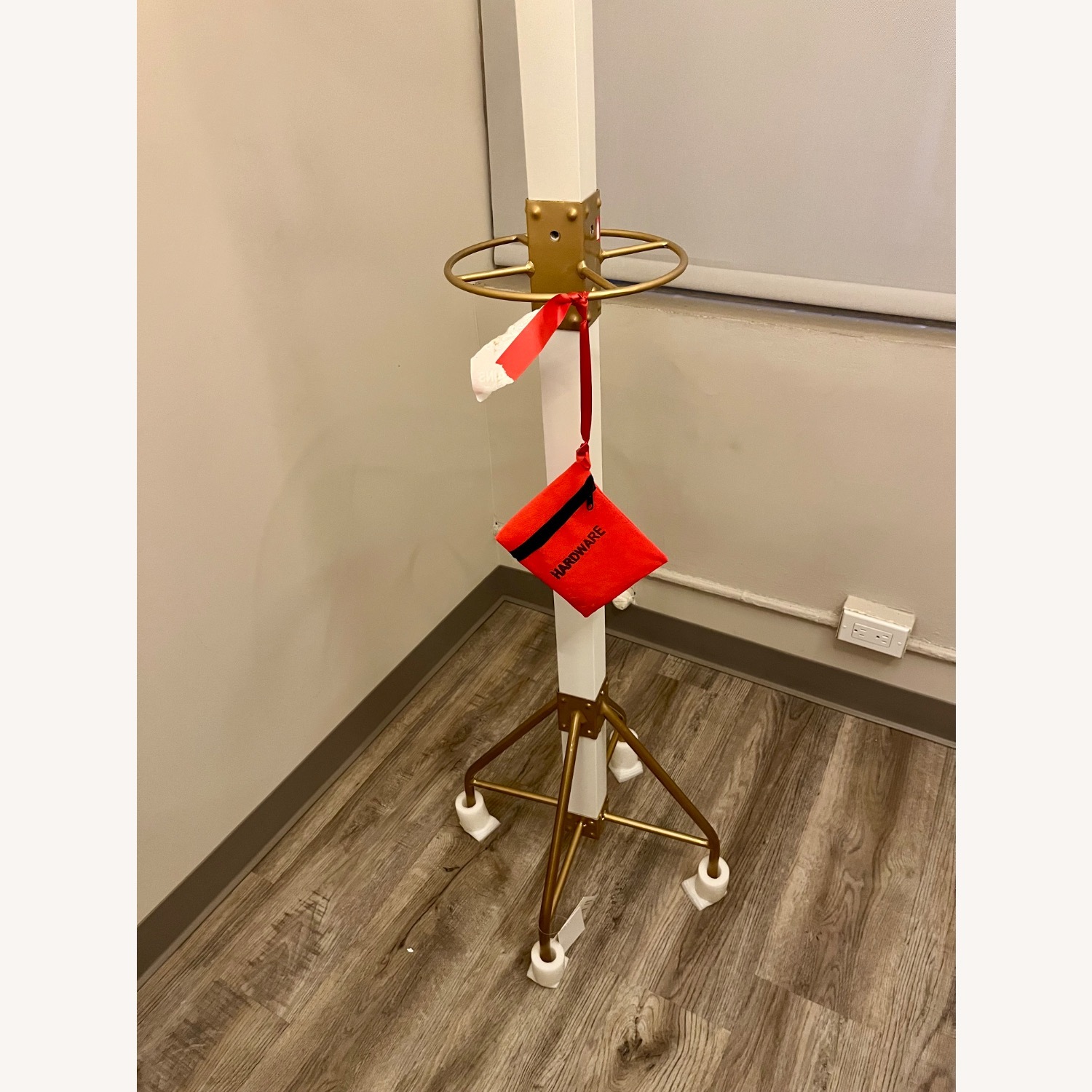 Donan 8 Hook Coat Rack - image-5