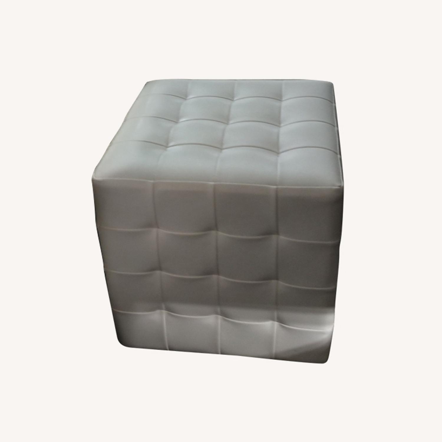  Foot Cubes White Leather - image-0