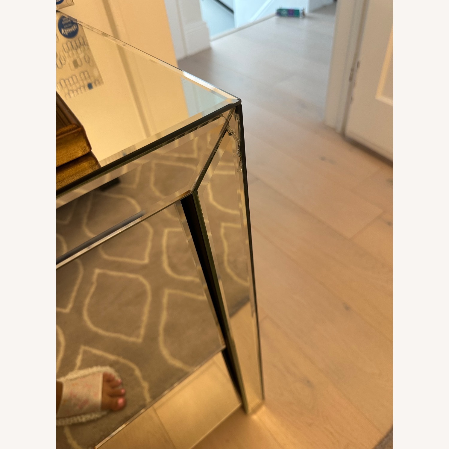 Modani Valentino Mirror Modern Dresser - image-2