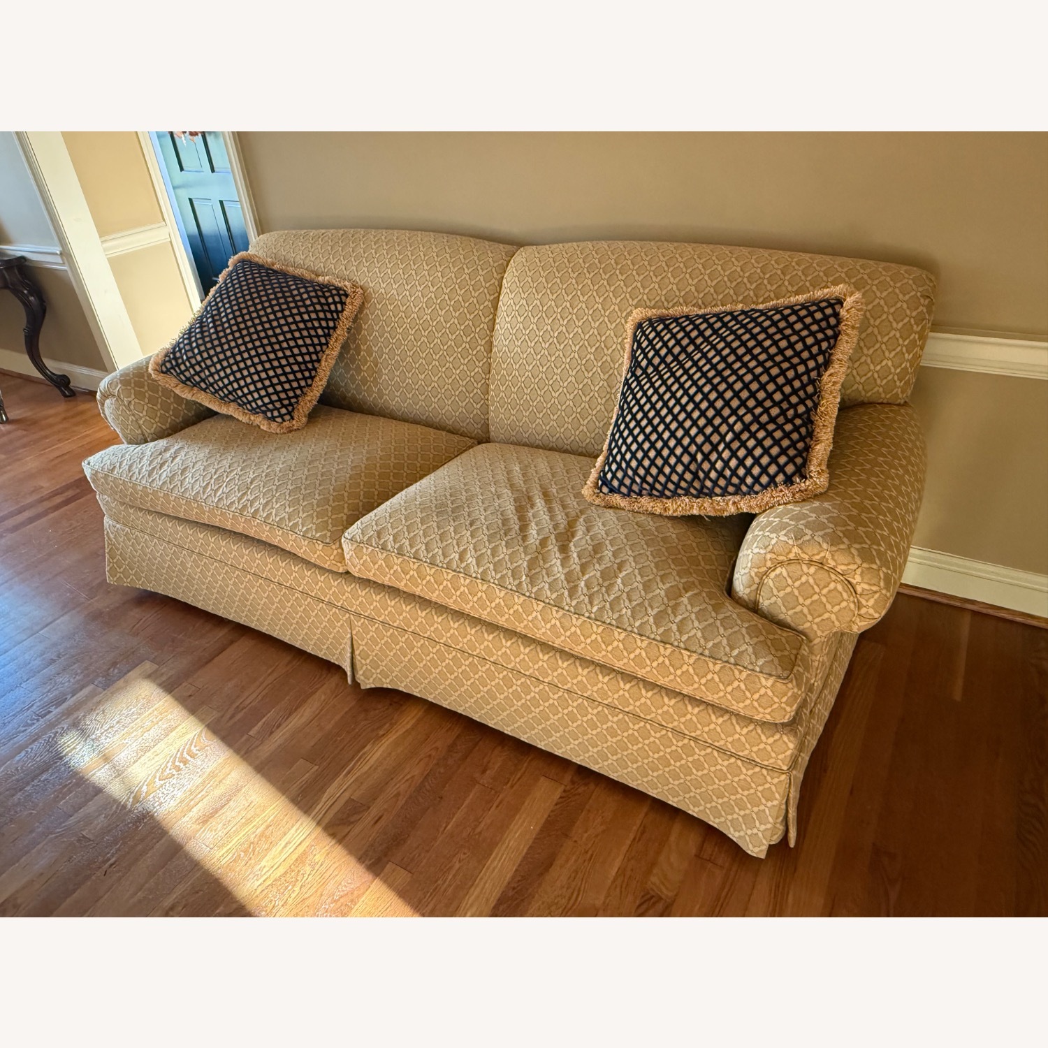 3+ Person Grand Sofa - image-6