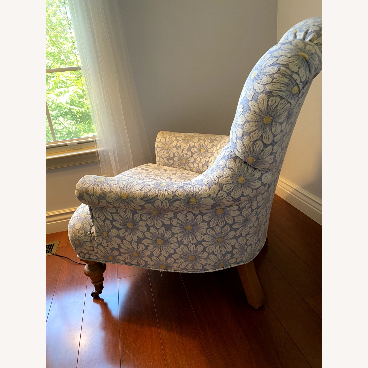 Ethan Allen Occasional Chair With Ottoman - image-4