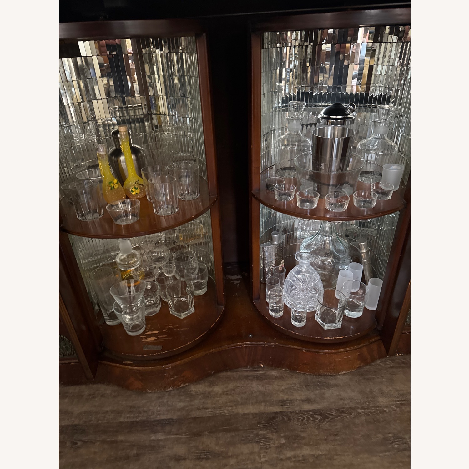 Vintage Bar - image-2