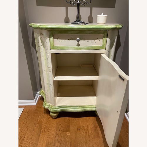 Used End Table for sale on AptDeco