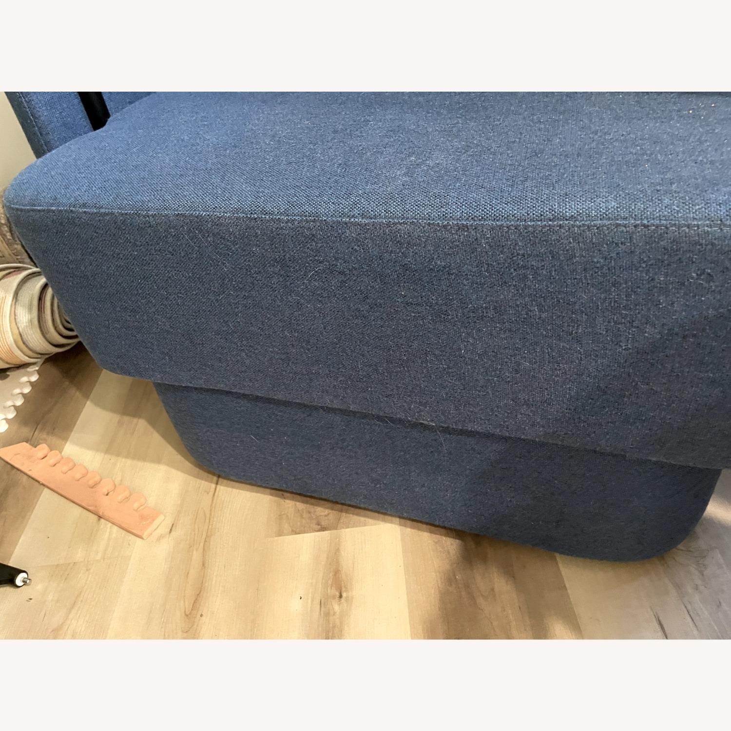 Herman Miller NaughtOne Pullman Office Chair Pod - image-3