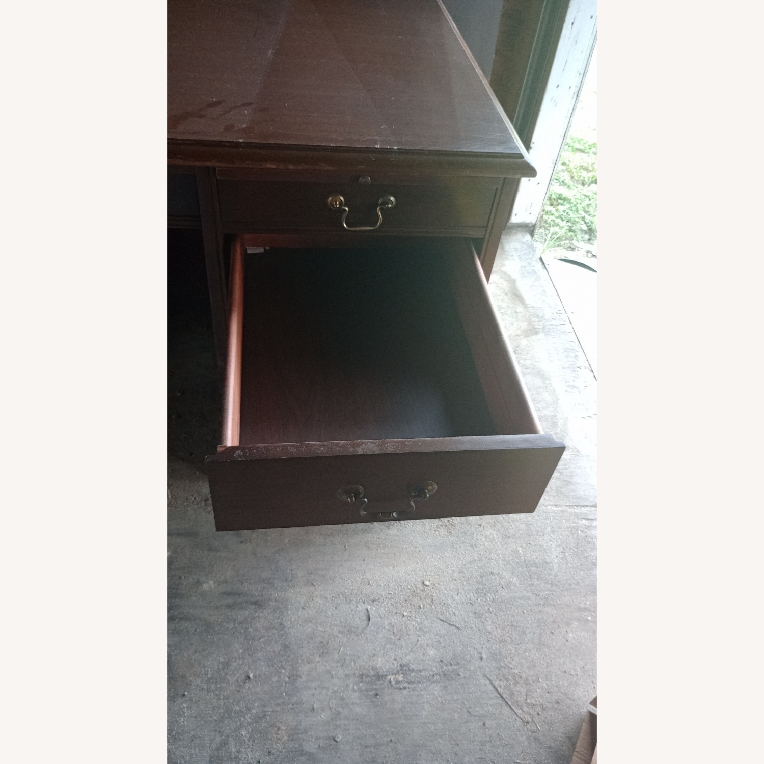 Presidential Style Desk - image-13