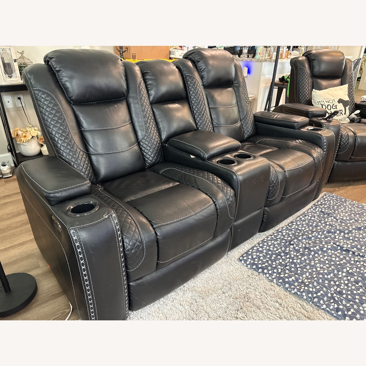 2 Seat Recliner - image-2