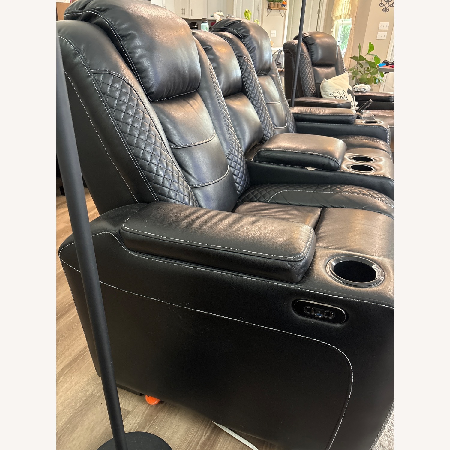 2 Seat Recliner - image-3