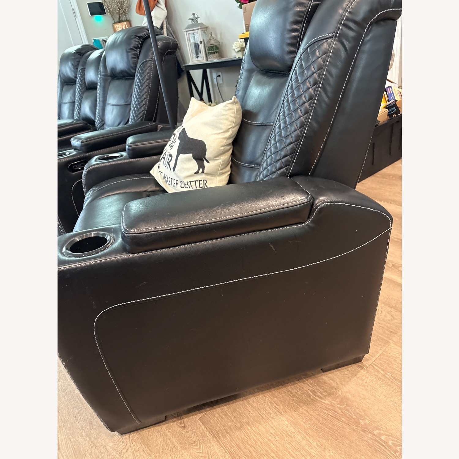 Single Recliner - image-3