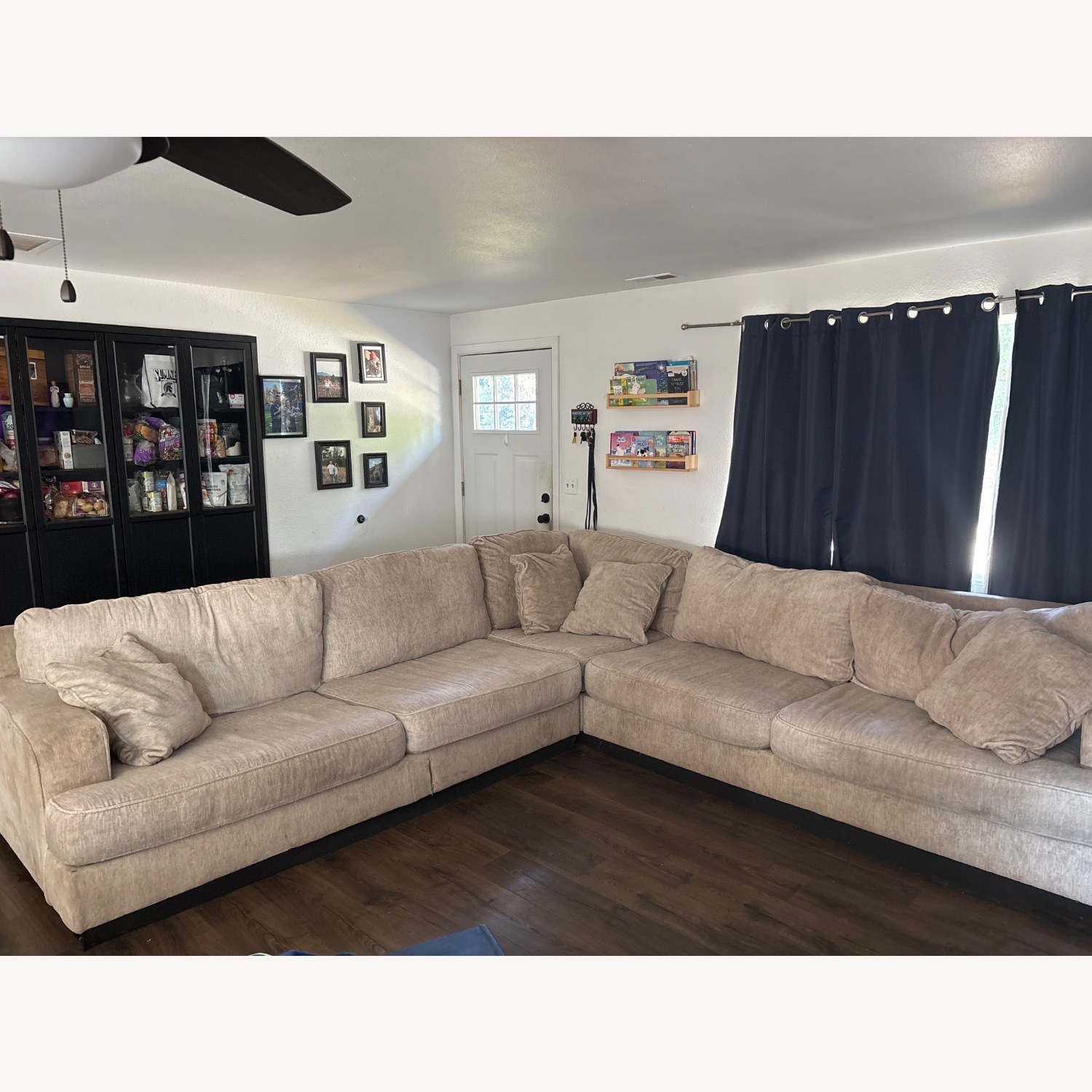 Large Sectional - image-0