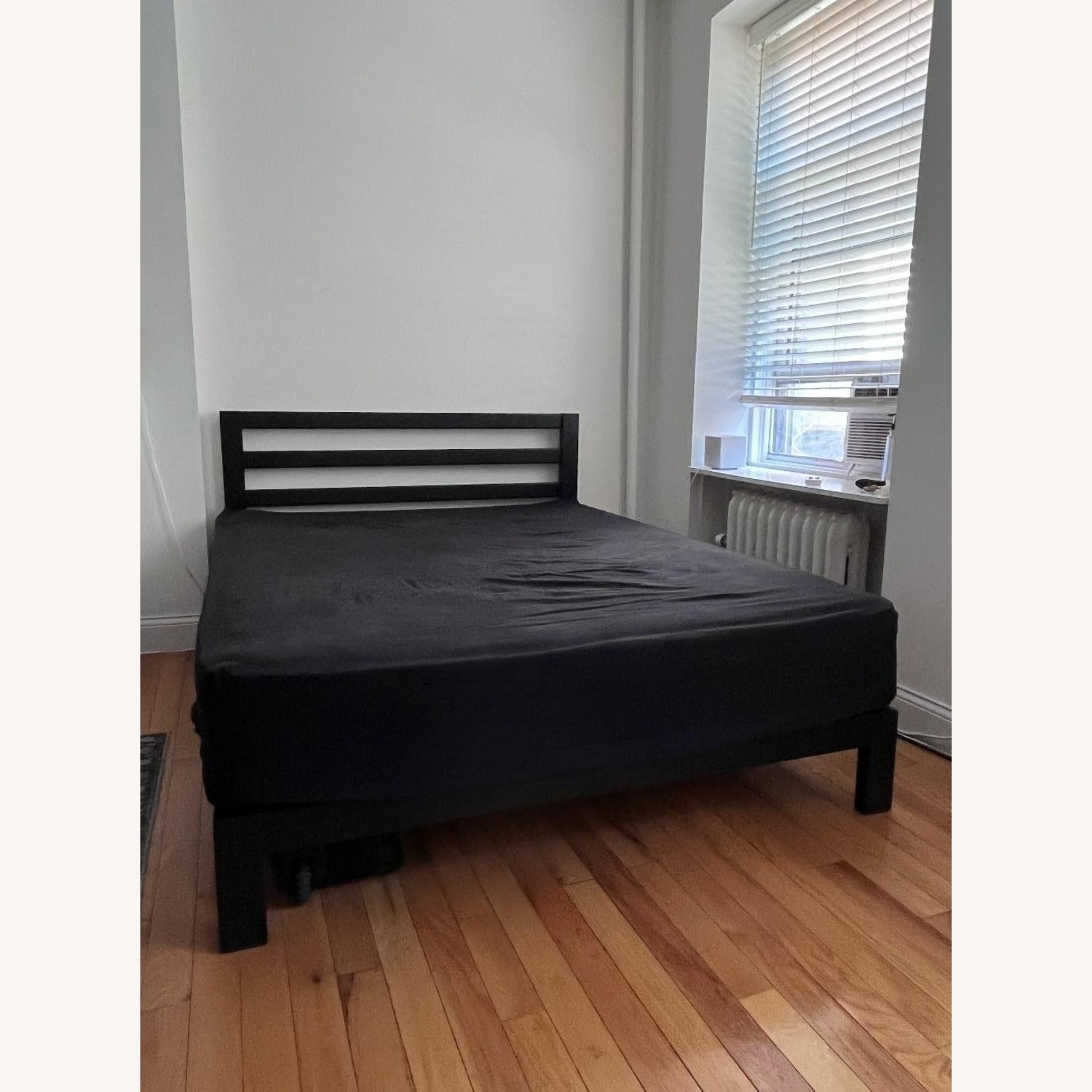 ZINUS Arnav Metal Platform Bed Frame - image-3