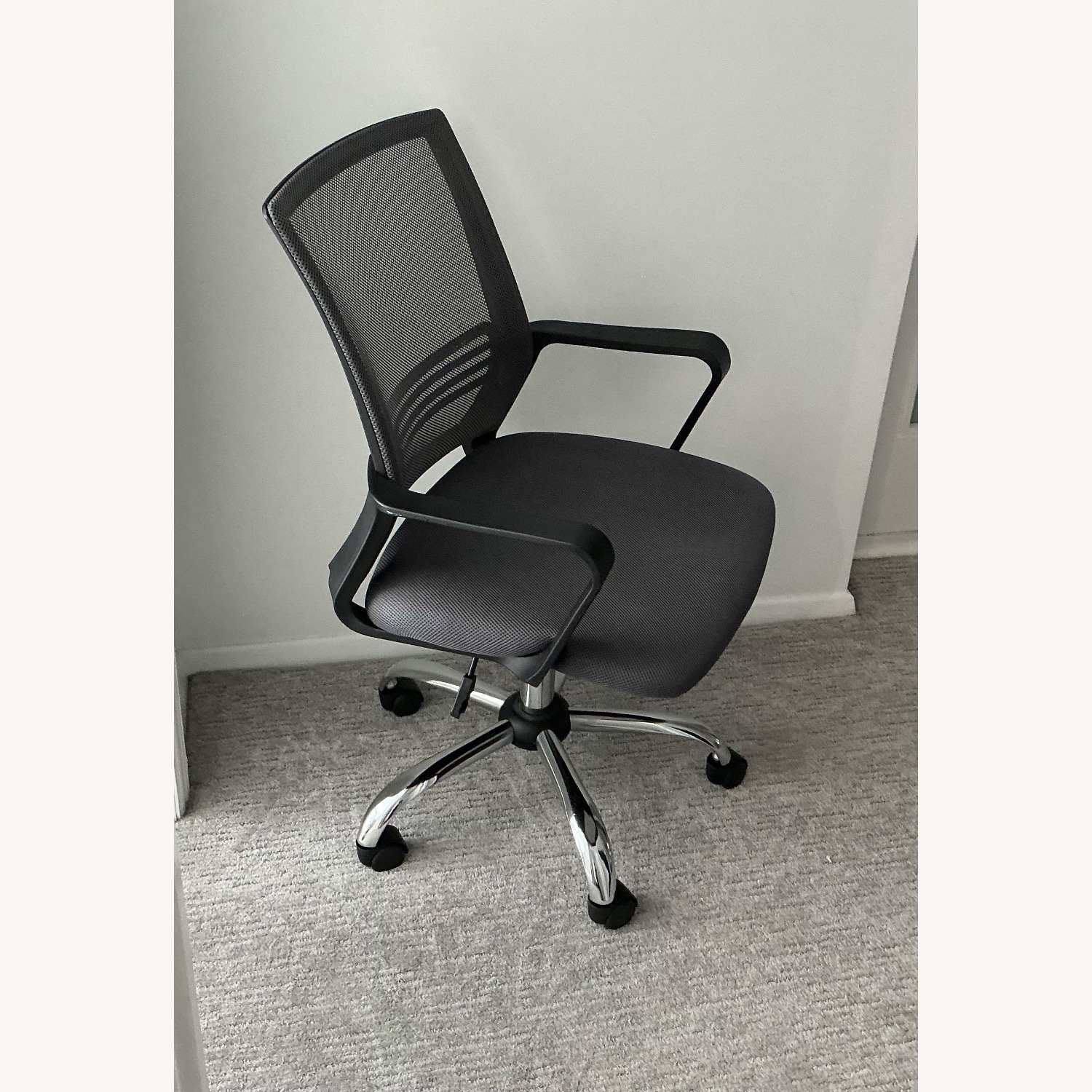 Swivel Adustable Mesh Office Chairs - image-3