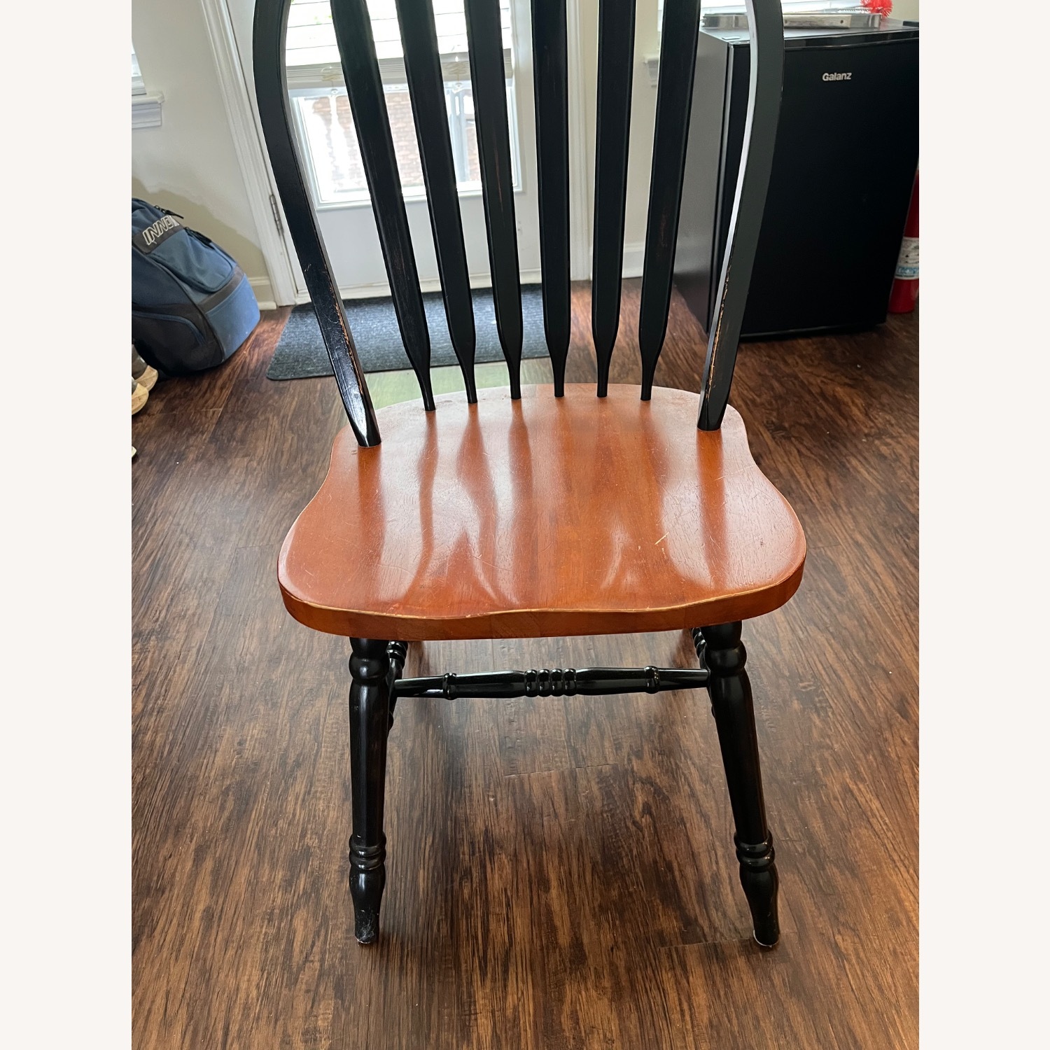 Round Wooden Kitchen Table W 4 Chairs - image-3