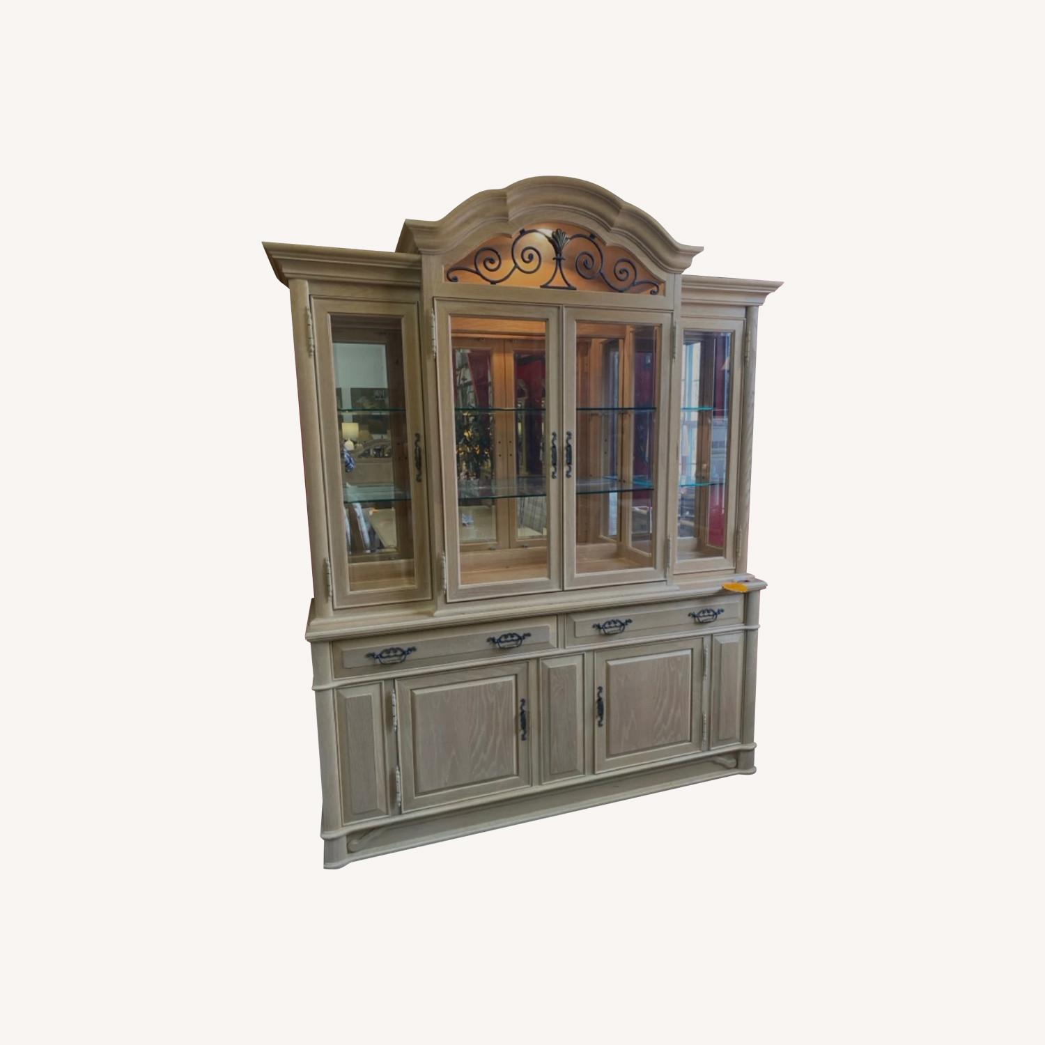 China Cabniet - image-0