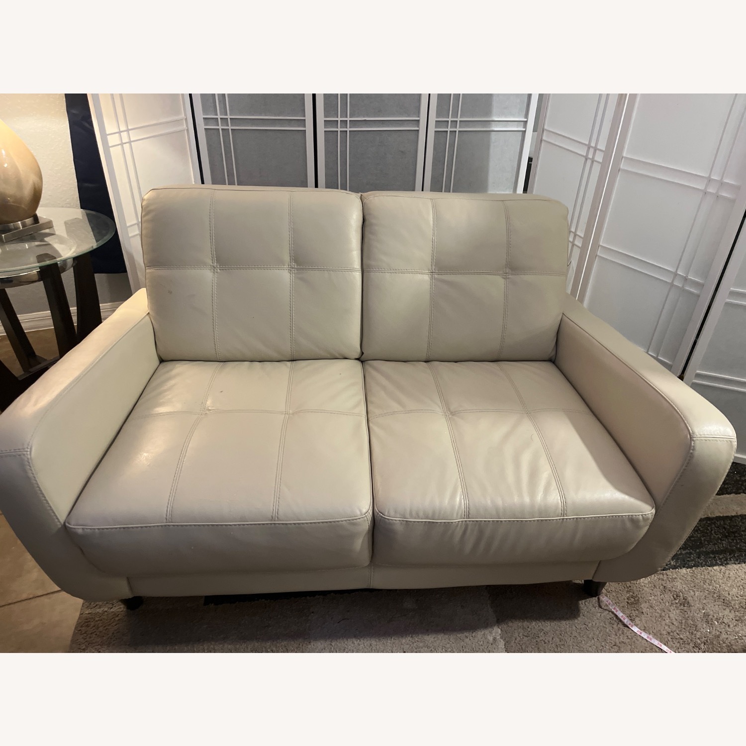 Simple & Classy 2 Seater - image-1