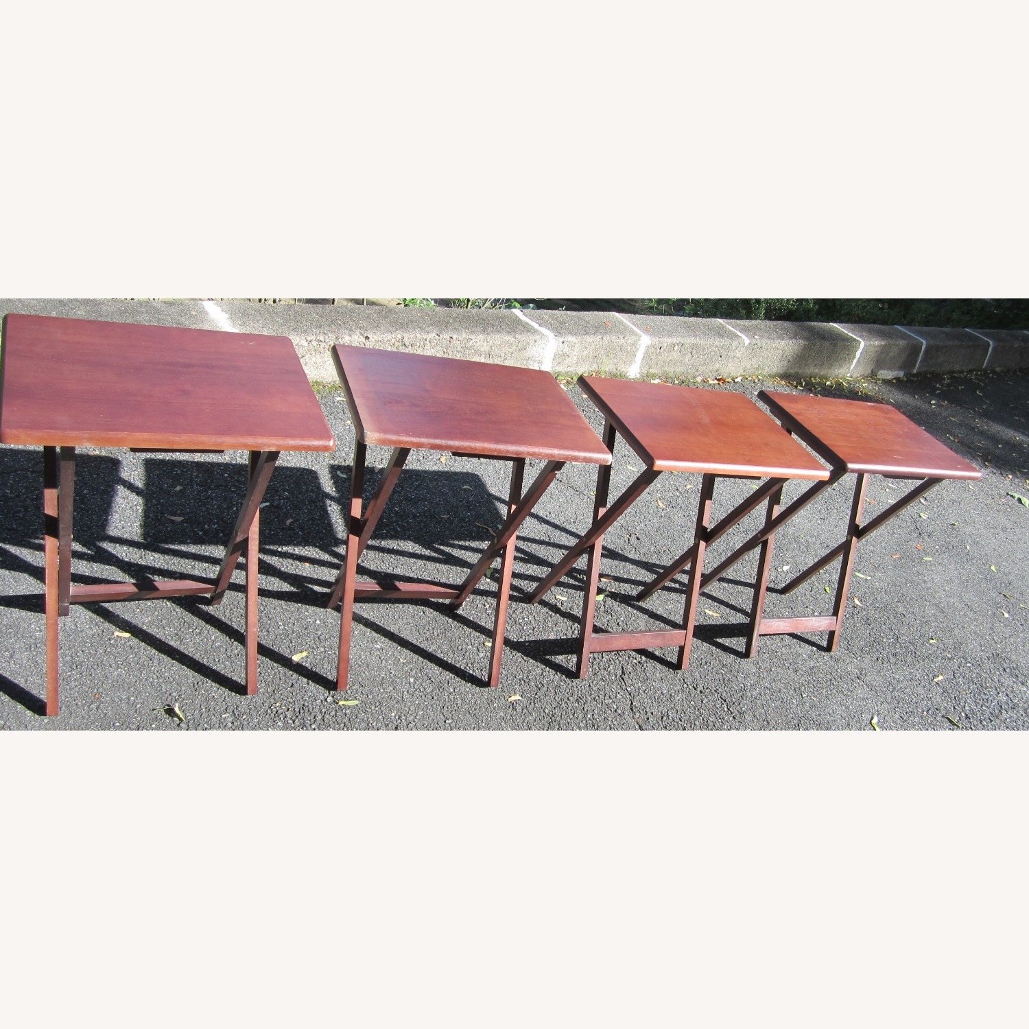 4 TV Dinner Folding Tables With Stand - image-2