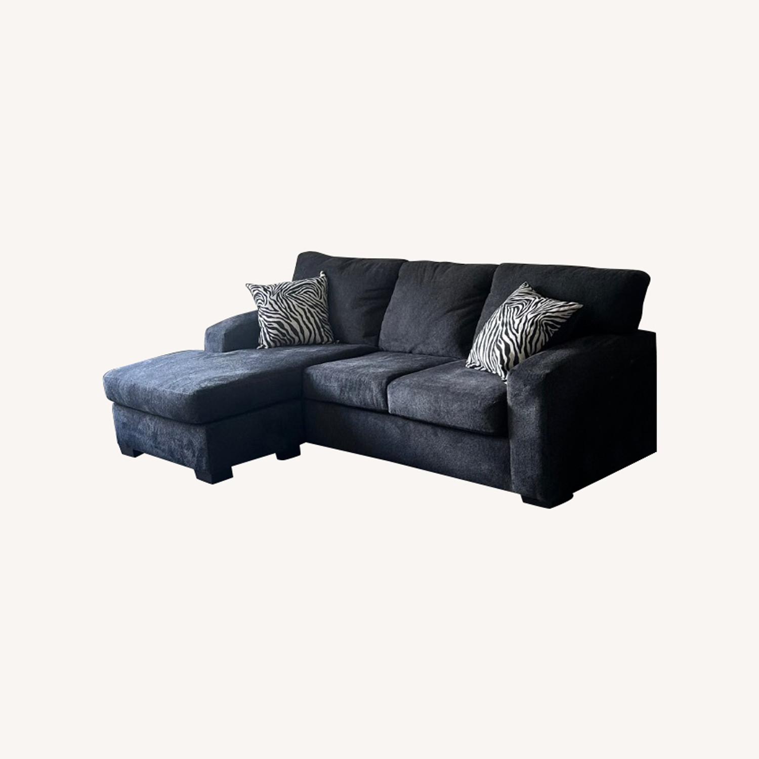 Sofa Chaise - image-0