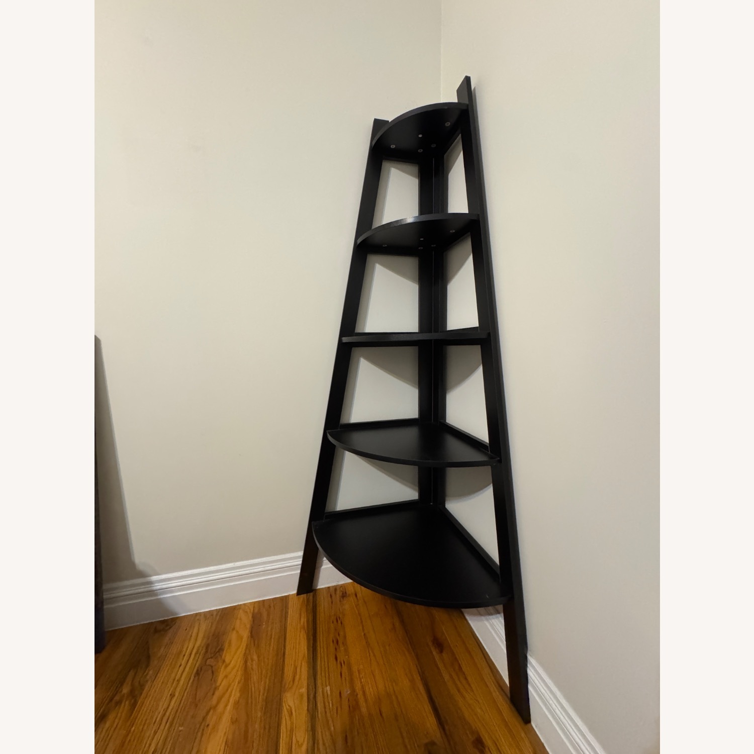 Tisha Corner Five-Tier Ladder Bookcase - image-2