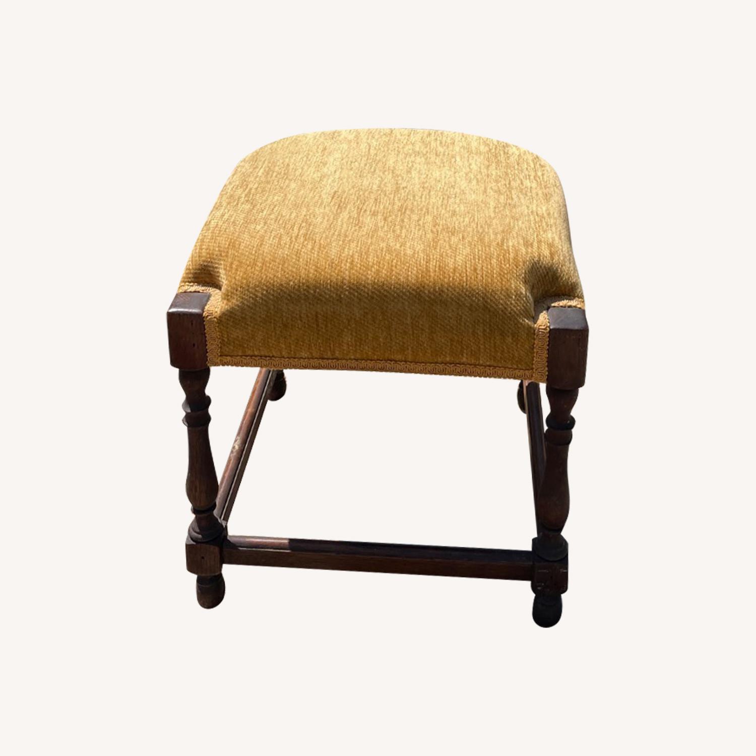 Grand Rapids Bookshelf and Chair Co Ottoman - image-0