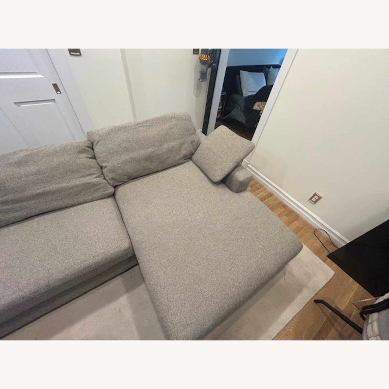 CB2 Sectional - image-4