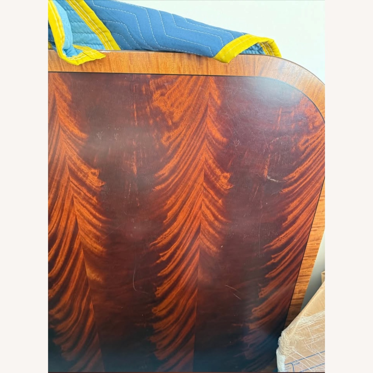 Ethan Allen Mahogany Pedestal Dining Table - image-8