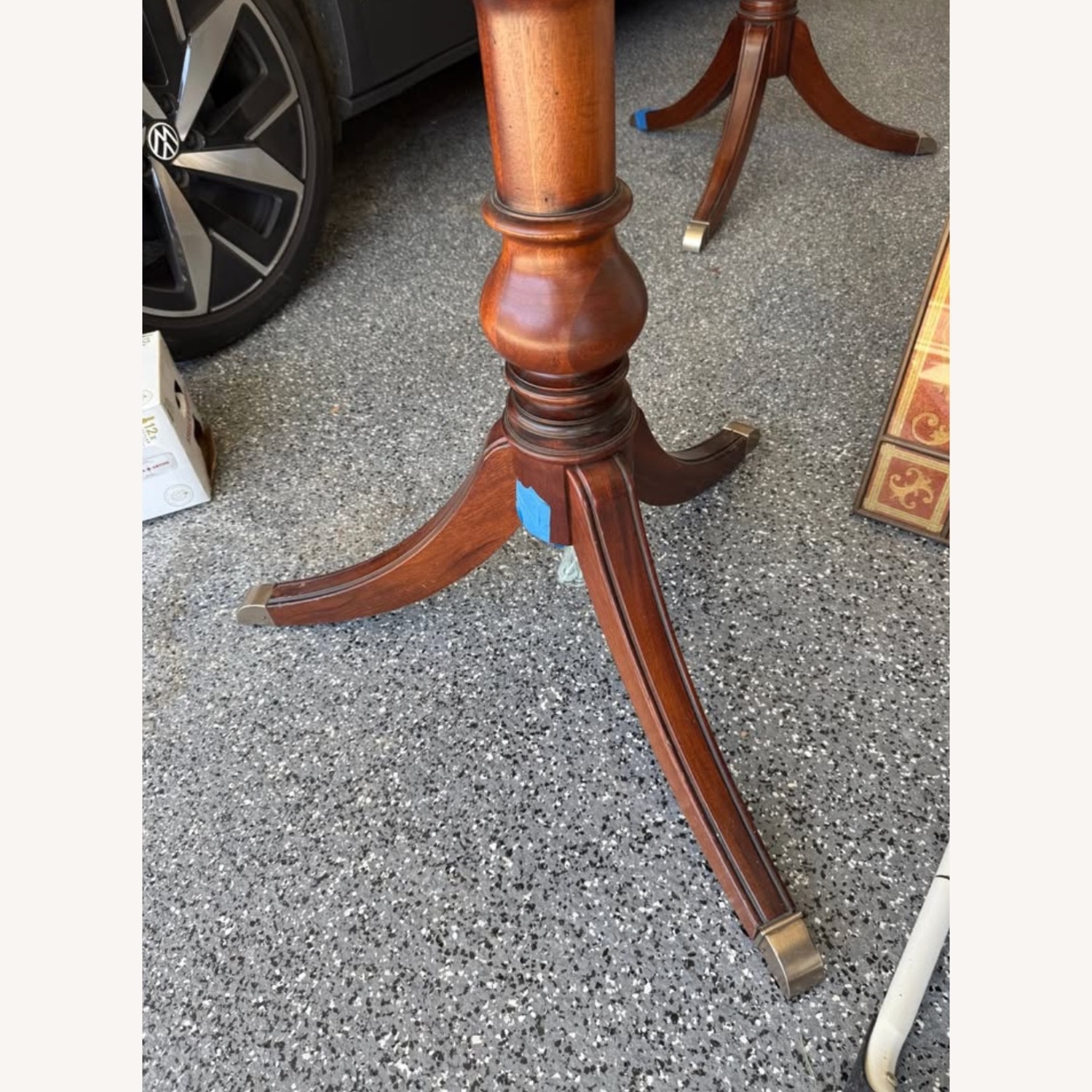 Ethan Allen Mahogany Pedestal Dining Table - image-6