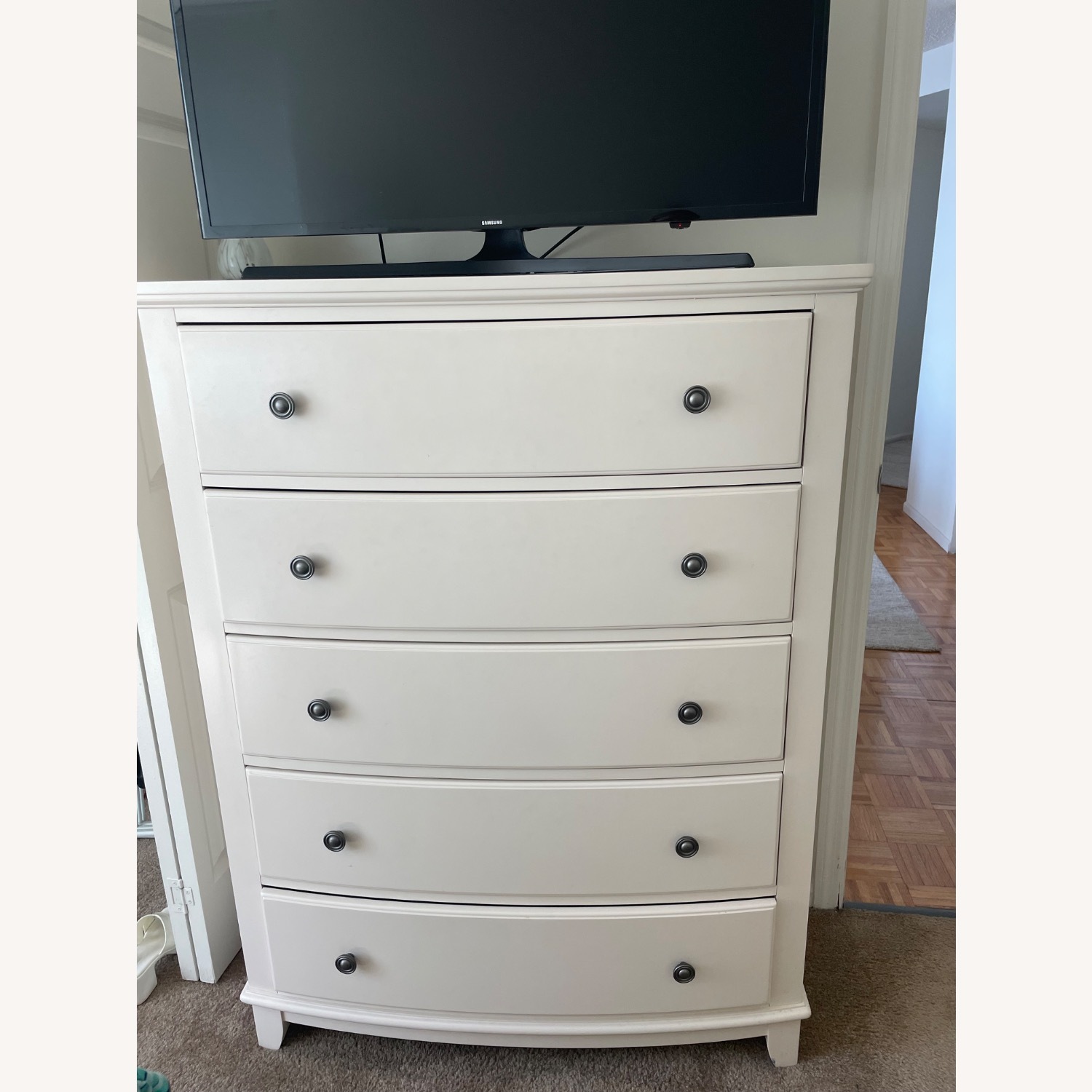 Raymour & Flanigan Kylie White Bedroom Chest - image-1