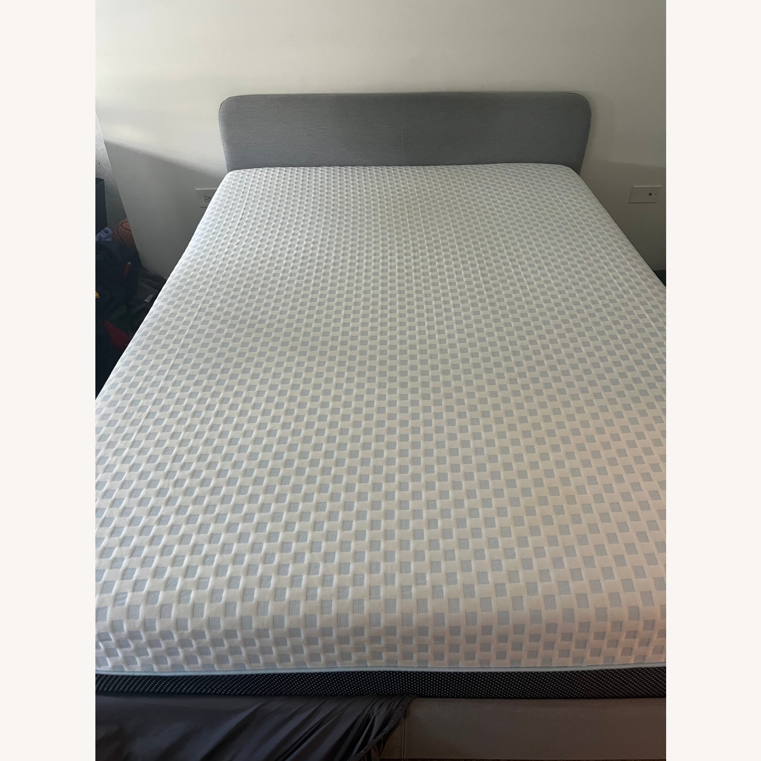 Ashley Furniture Gray Bed  - image-4