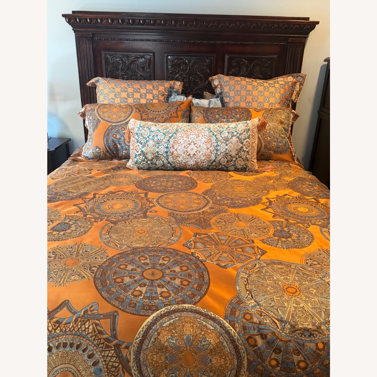 Solid Wood Bed Made in Italy - image-1